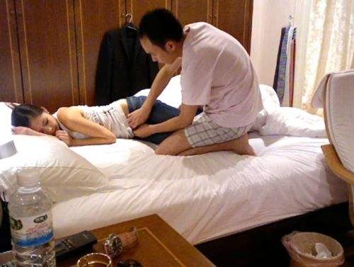 她正当红惨遭富少性侵，涉案女艺人远超陈冠希艳照门