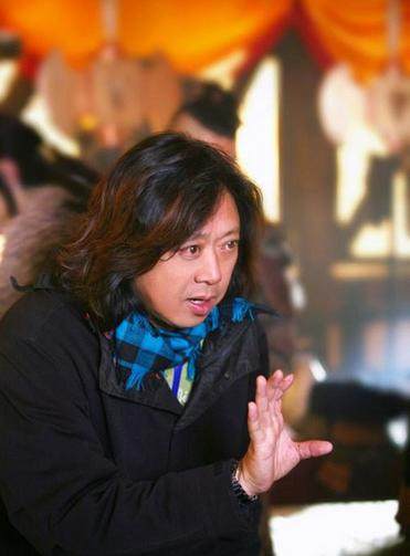 《孤芳不自赏》导演回应baby抠图:艺人走路都