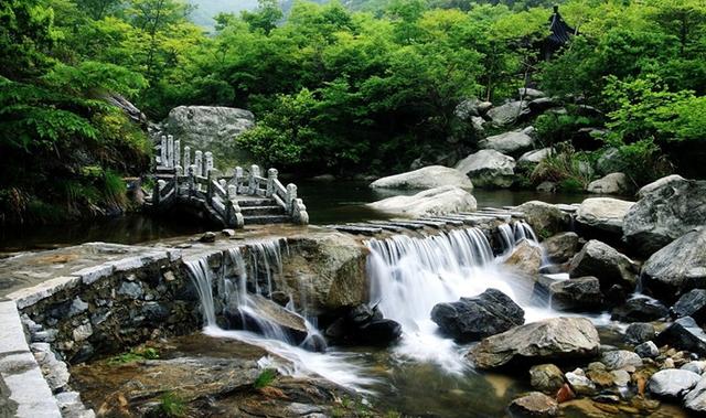 地址:河南省信阳市商城县南部,门票:不同景点票价不同,大家可以官网