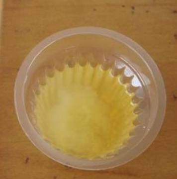 如果你每天都要小便几次,而且尿液呈淡黄色,而不是深色,说明身体