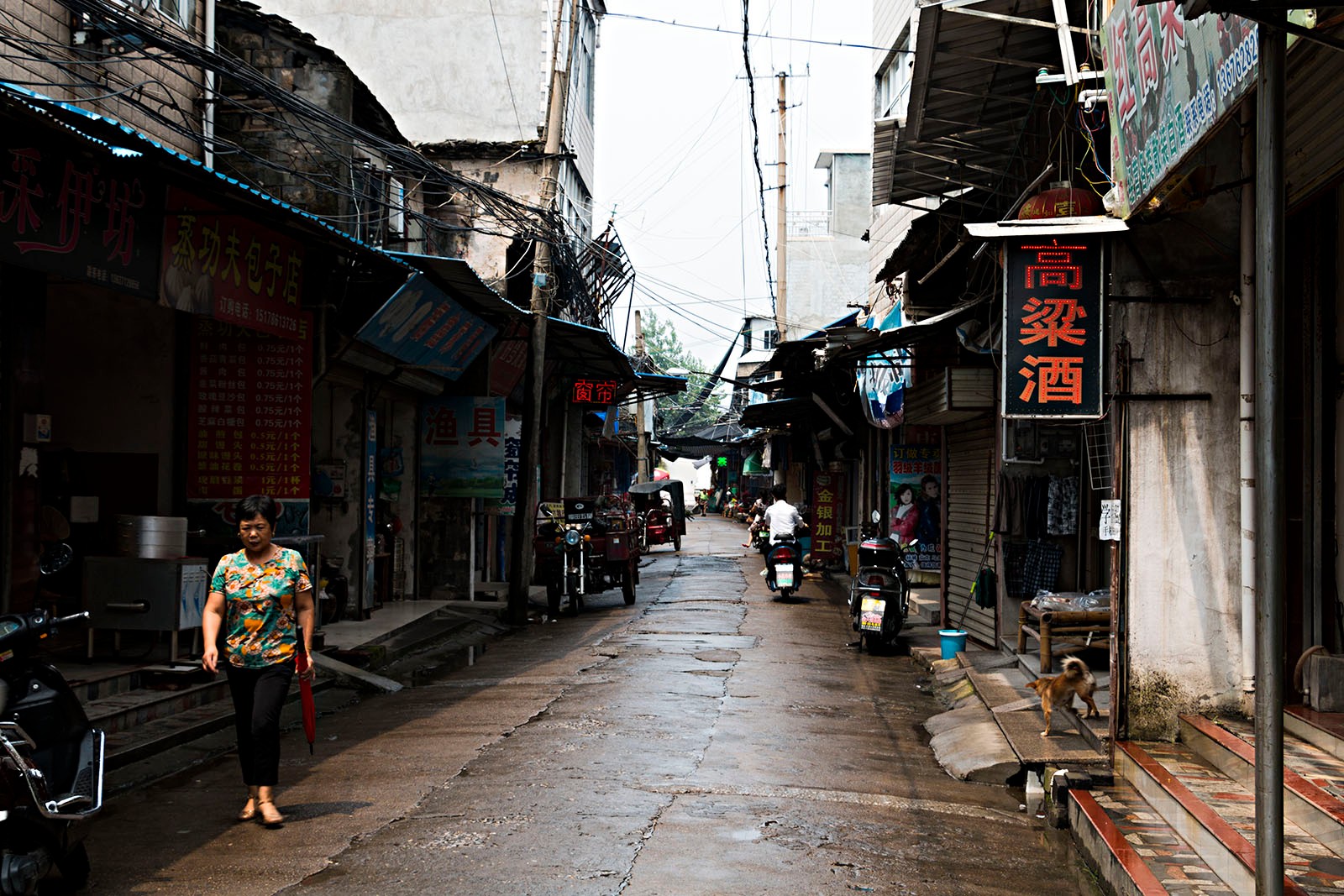 安徽东至解放街的寻常巷陌仍有八九十年代的味道