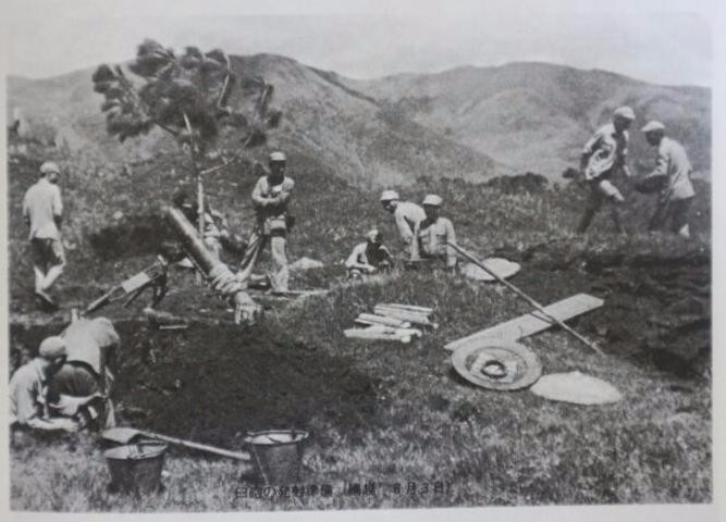 腾冲战役中的"娃娃兵",笑容可掬,满脸稚气_新浪看点