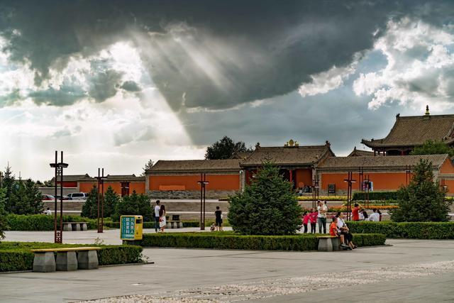 消失72小时 乌珠穆沁风雨雷电秘境一骑绝尘而去