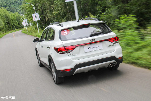 售749万起东风悦达起亚kxcross上市