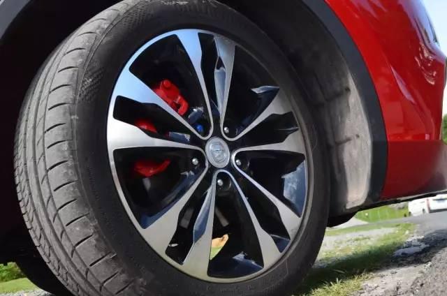 新逸动XT RS:十万级最有驾驶乐趣国产车 没有