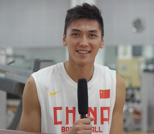 NBA40岁球员签约再战两年,CBA27岁球员无奈