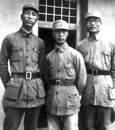 许世友找国防部长比武功 国防部长说你不是对手