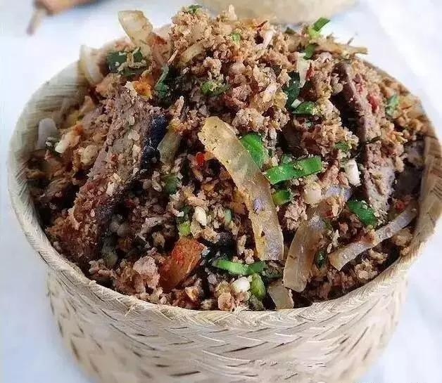 云南少数民族都有什么好吃的特色菜?