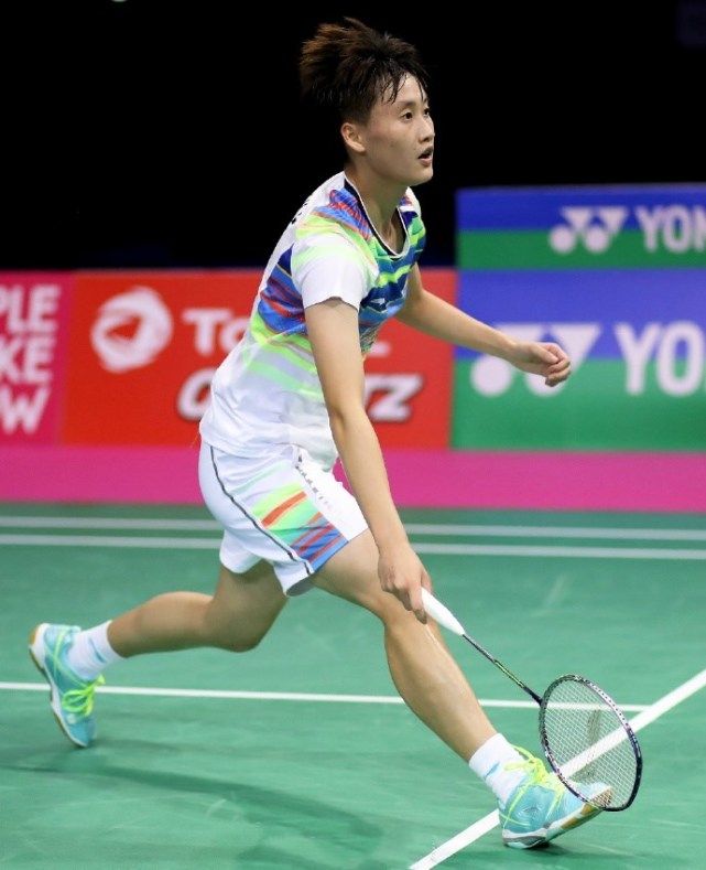 中国19岁天才横扫日本一姐为国羽雪耻,冲世锦赛冠军
