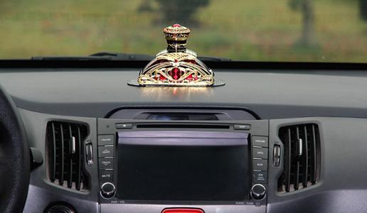 车内有这几种物品要注意，夏天高温容易把车烧成铁架