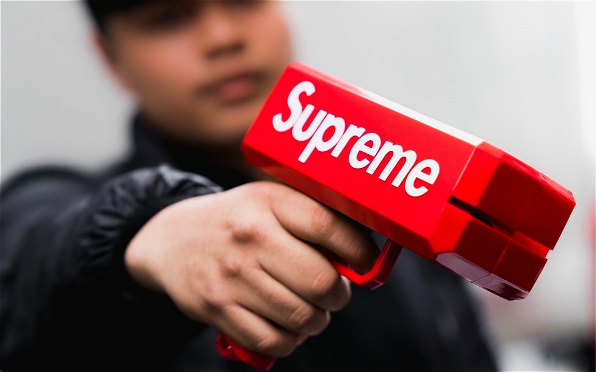 红得已成"硬通货",为什么人人都迷恋 supreme?