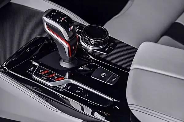 宝马超级性能车回归，却惹来骂声一片