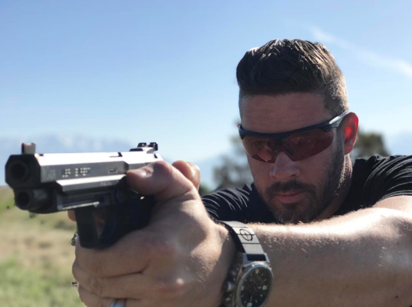 usp tactical)和古墓丽影里的usp match吗,hk公司的手枪新品辈出,最近