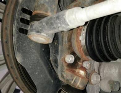 连发动机都掉了，传祺GS8你还敢买吗？