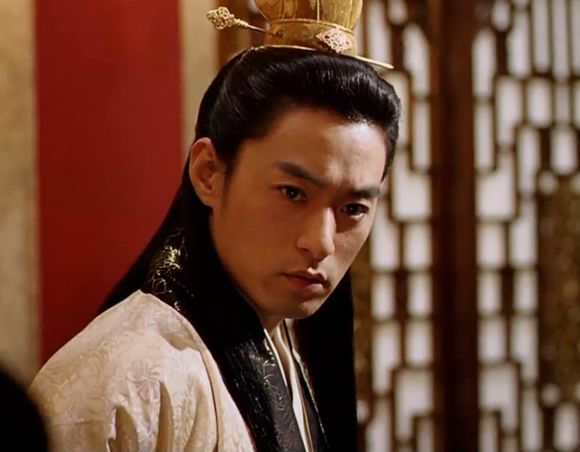 情的,相比其他公开秀恩爱的情侣,朱镇模和张俪这对真的是非常的低调了