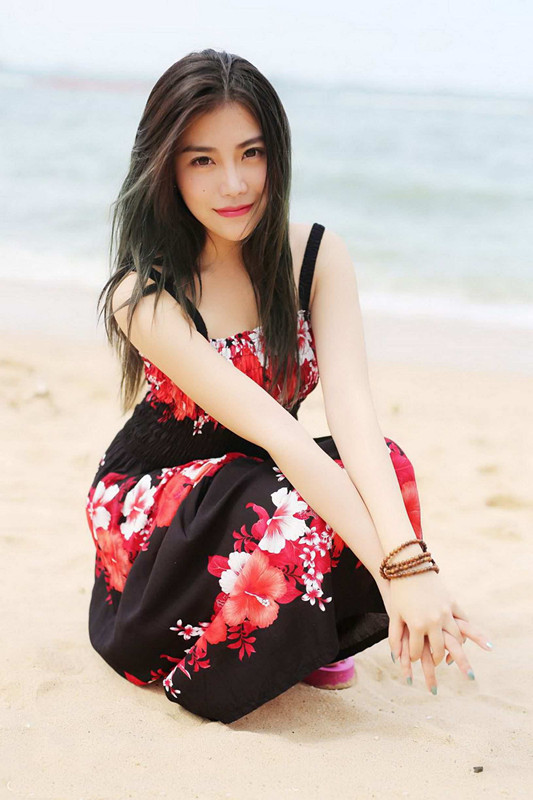 可能是对国内的男生有些失望,所以一直深爱篮球的许诺不断的和nba的