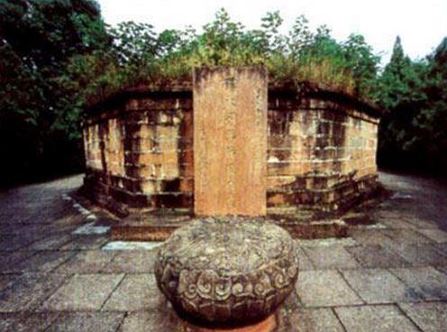 刘备的墓被盗后盗墓贼们为何个个后悔