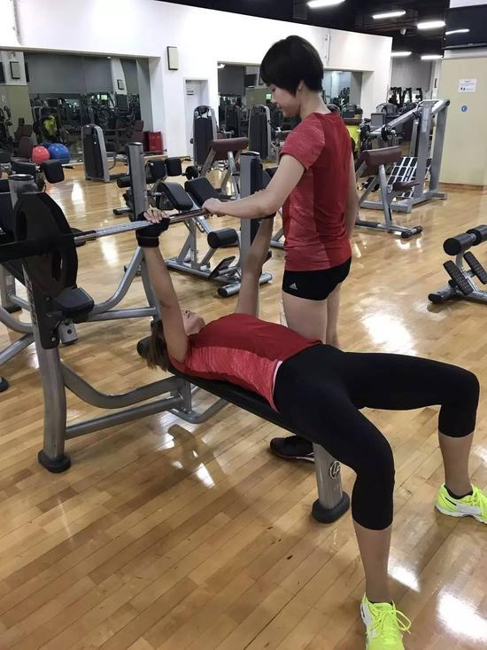 中国女排公布大名单!朱婷,曾春蕾领衔,惠若琪落选