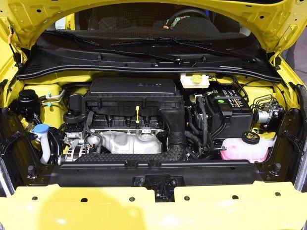 黑科技结束飞度时代! 油耗5.6L， 碾压高尔夫仅6万