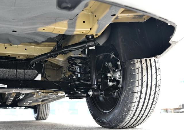 8万的6AT和6万的手动挡，传祺GS3和宝骏510该选谁？