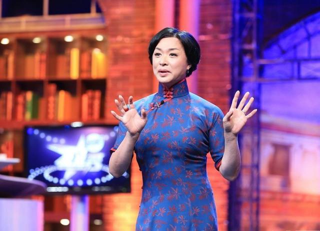 薛之谦摔话筒,成龙隐瞒事实不说,金星怼半个娱乐圈