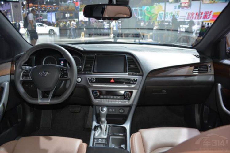 死敌之间的评价！凯美瑞究竟是怎么看全新索纳塔的？