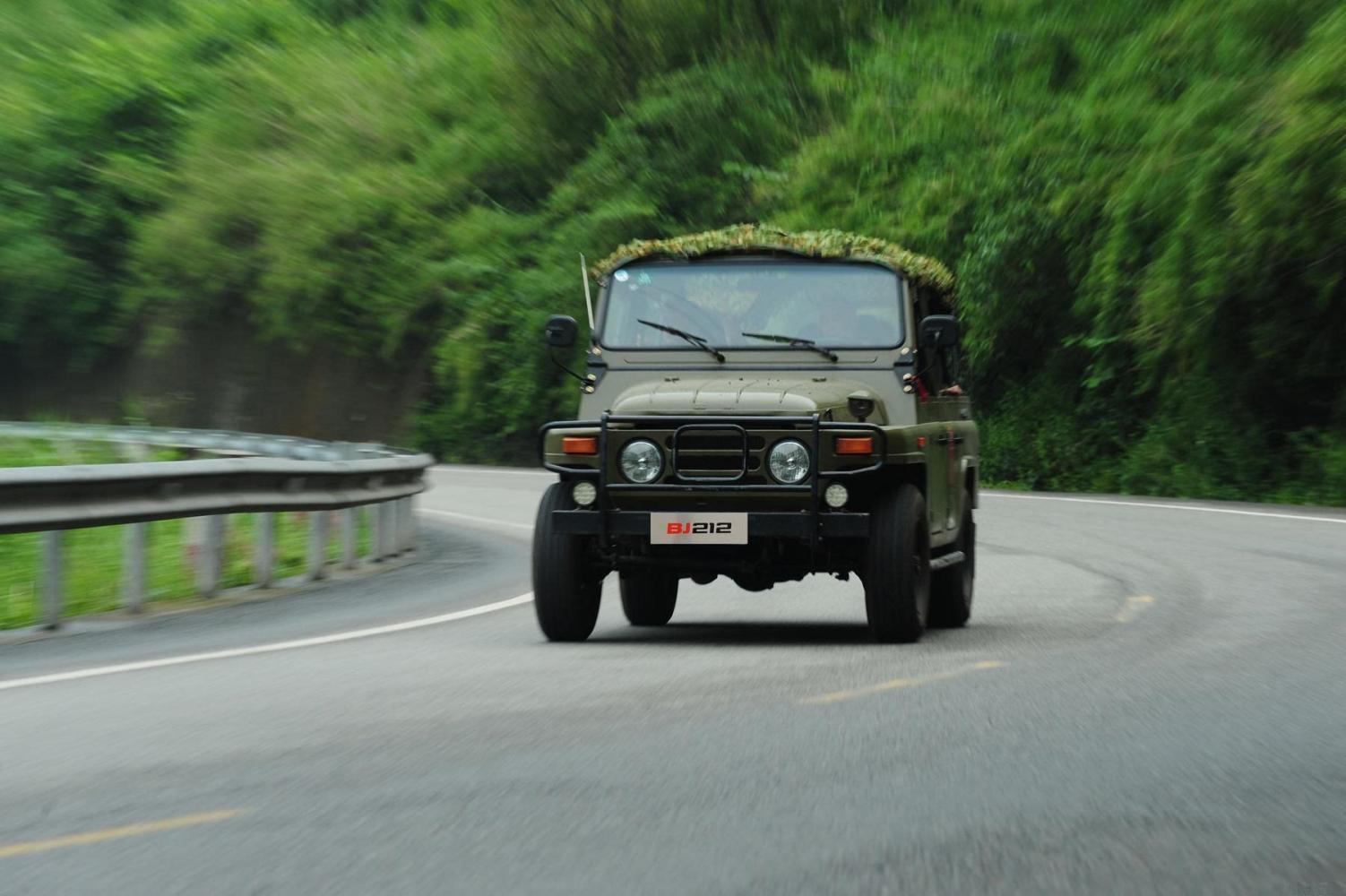 对抗牧马人？这国产SUV奔驰G级都不怕，凭啥卖32万