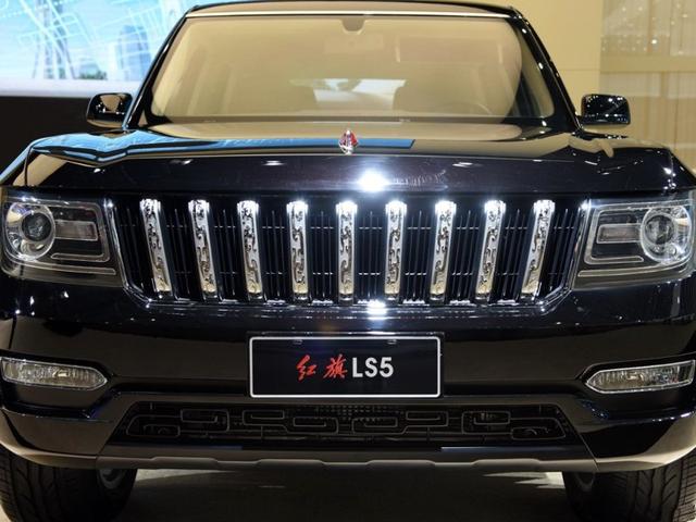 红旗SUV新旗舰实车！百万级战路虎4.0T超国际水准