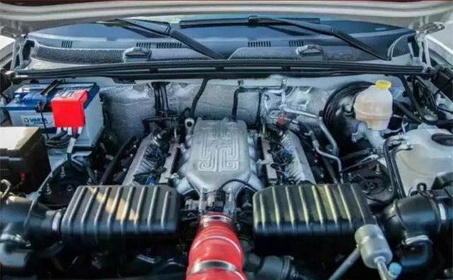 红旗SUV新旗舰实车！百万级战路虎4.0T超国际水准