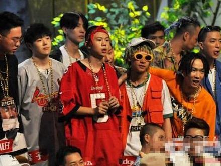 黄子韬曾diss过rapper!《中国有嘻哈》集体发文