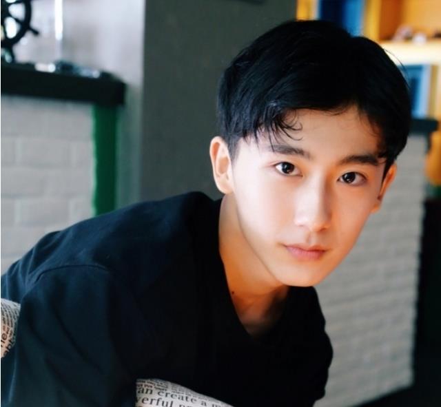 又是一年开学季,揭秘王俊凯室友,个个都是小鲜肉