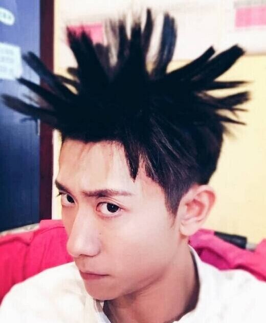 邓超炸毛已经够搞笑,看看吴亦凡杨洋的如何