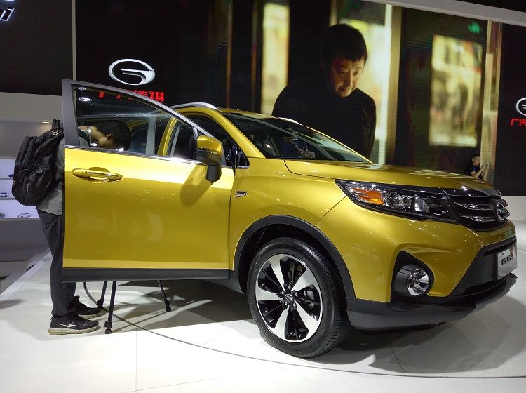 成都车展展台前人满为患的几款SUV 挤破头也要看