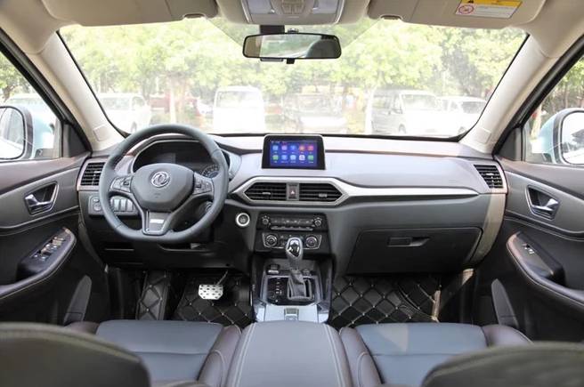 国产“特斯拉”比路虎还霸气；；来这保养机油免费”