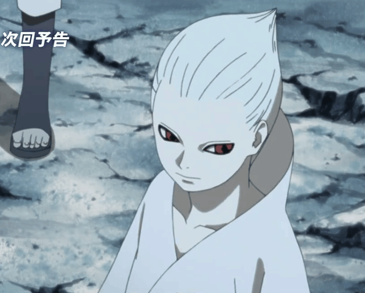 智波信被佐助用须佐能乎捏碎了骨头,再也没有一战之力,而当他命令克隆