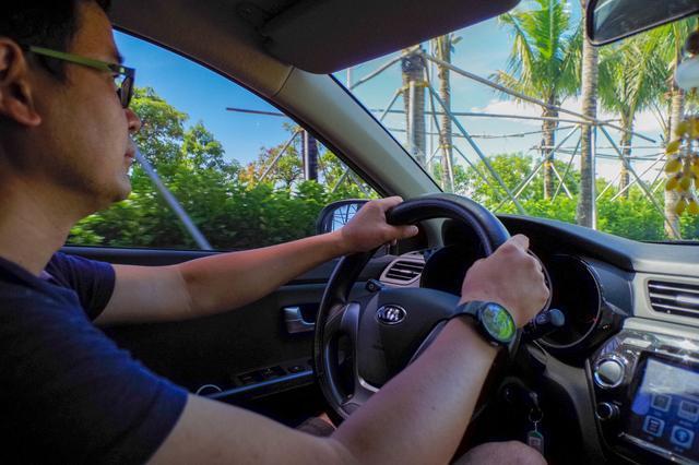 不多说了老司机上路了啦!这照片谁拍的?你猜呀?哈哈