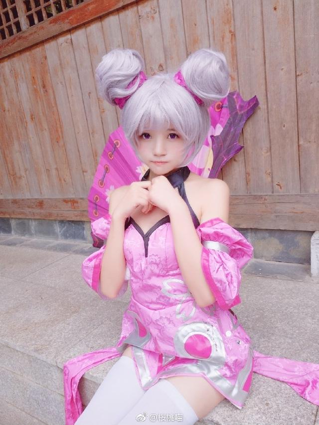 王者荣耀cos小乔白丝粉嫩小萝莉
