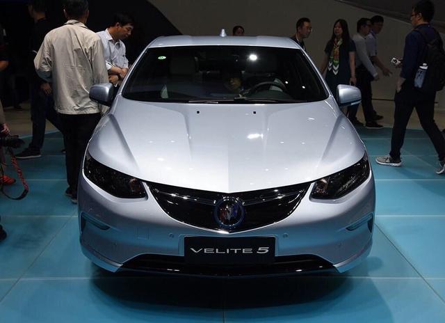 花30万买台没有天窗的小轿车，你相信吗？销量还不错