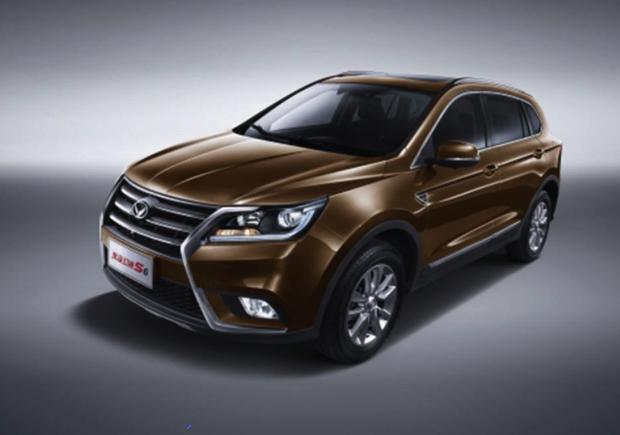 这4台10多万的SUV，一个高科技配置秒杀30万级合资