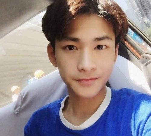 最后这位叫宋金昊的小伙子,则比较低调神秘了.