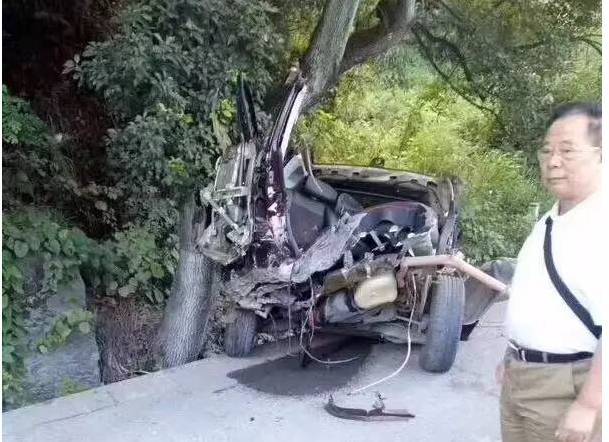 传祺GS4郴州发生严重交通事故，事故原因原来是这样