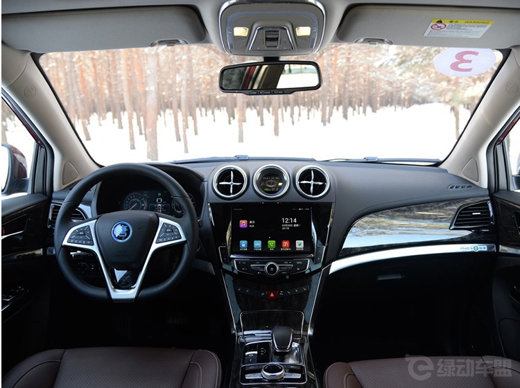 卡罗拉、雷凌算什么，在它们面前一样的低头绕路走