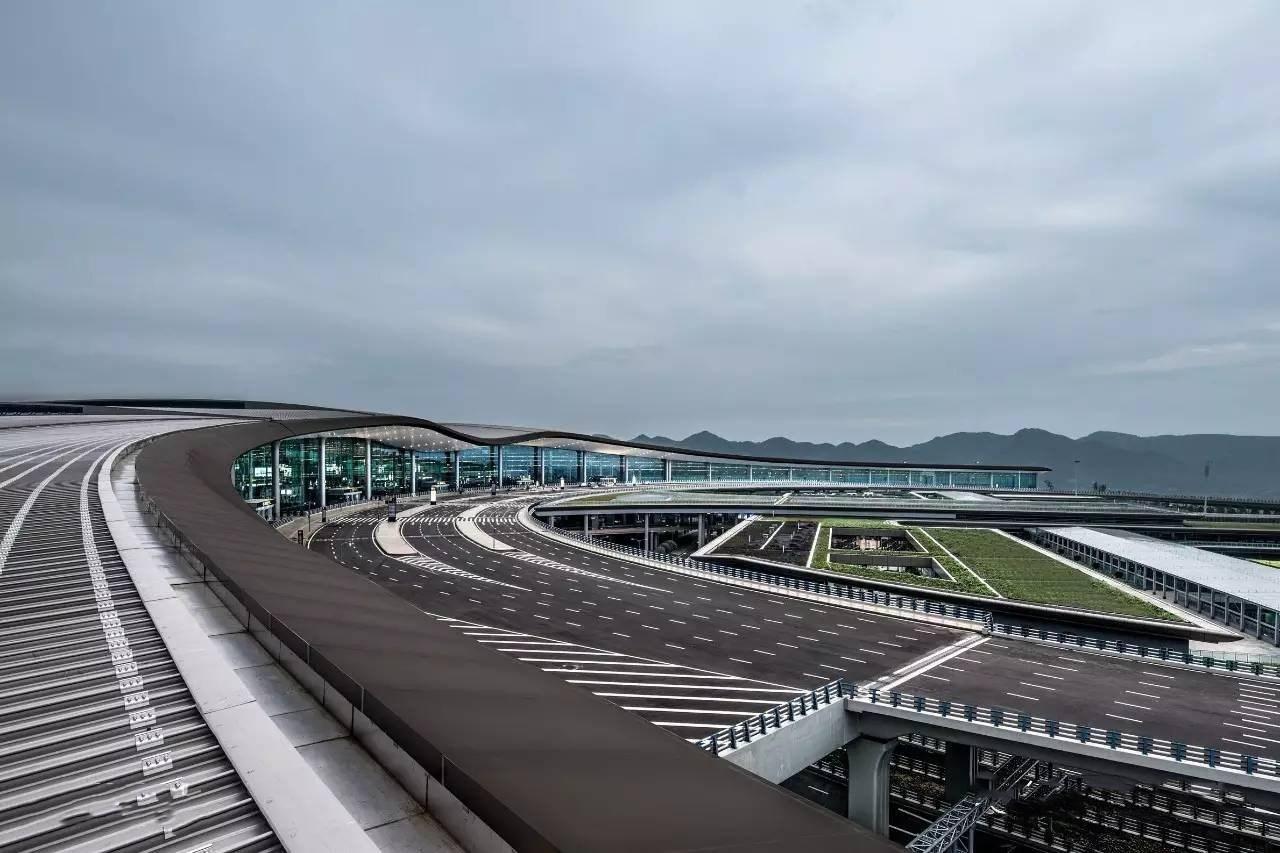 重庆江北机场跑道图片