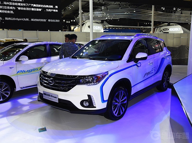 卡罗拉、雷凌算什么，在它们面前一样的低头绕路走