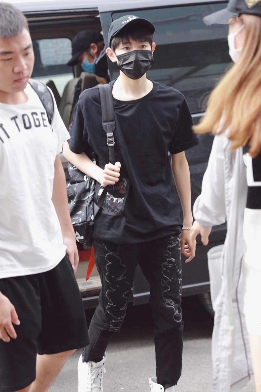 内地最佳组合TFboys，恰同学少年风华正茂