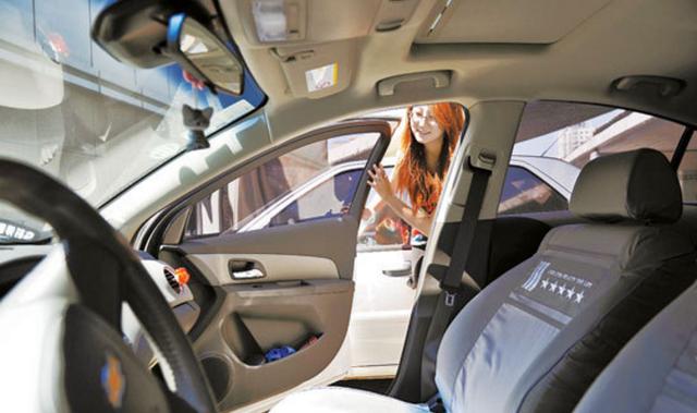 别天真了！车内开空调只要调小风量就能省油？