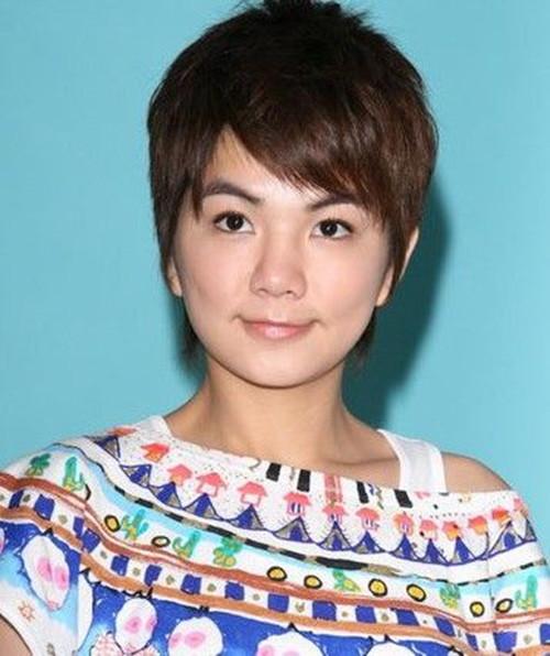 结婚后就跟整容了一样,现在的ella大变样了!