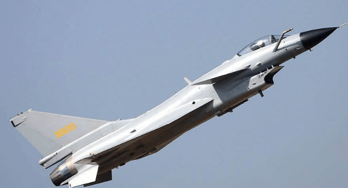 而这种战斗机的研制成功也早在美军方的意料之中.