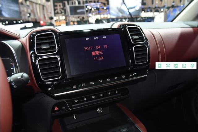 宝马发动机！内饰却甩宝马几条街，堪比飞机头等舱？