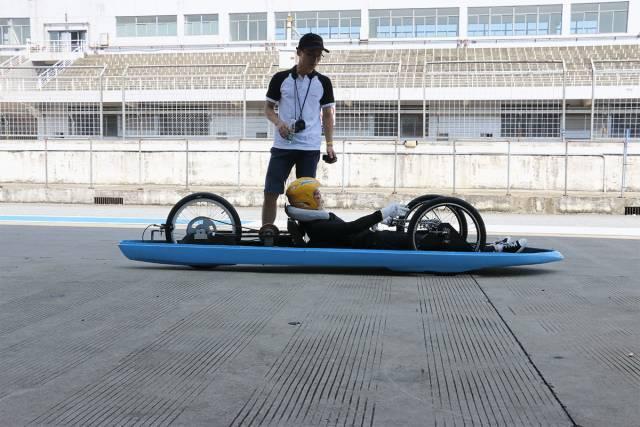 牛气！中国人造出1升油能跑3000多公里的车